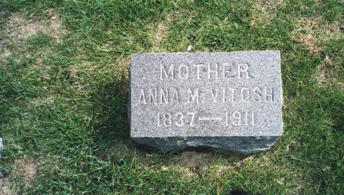 Anna Vitosh tombstone